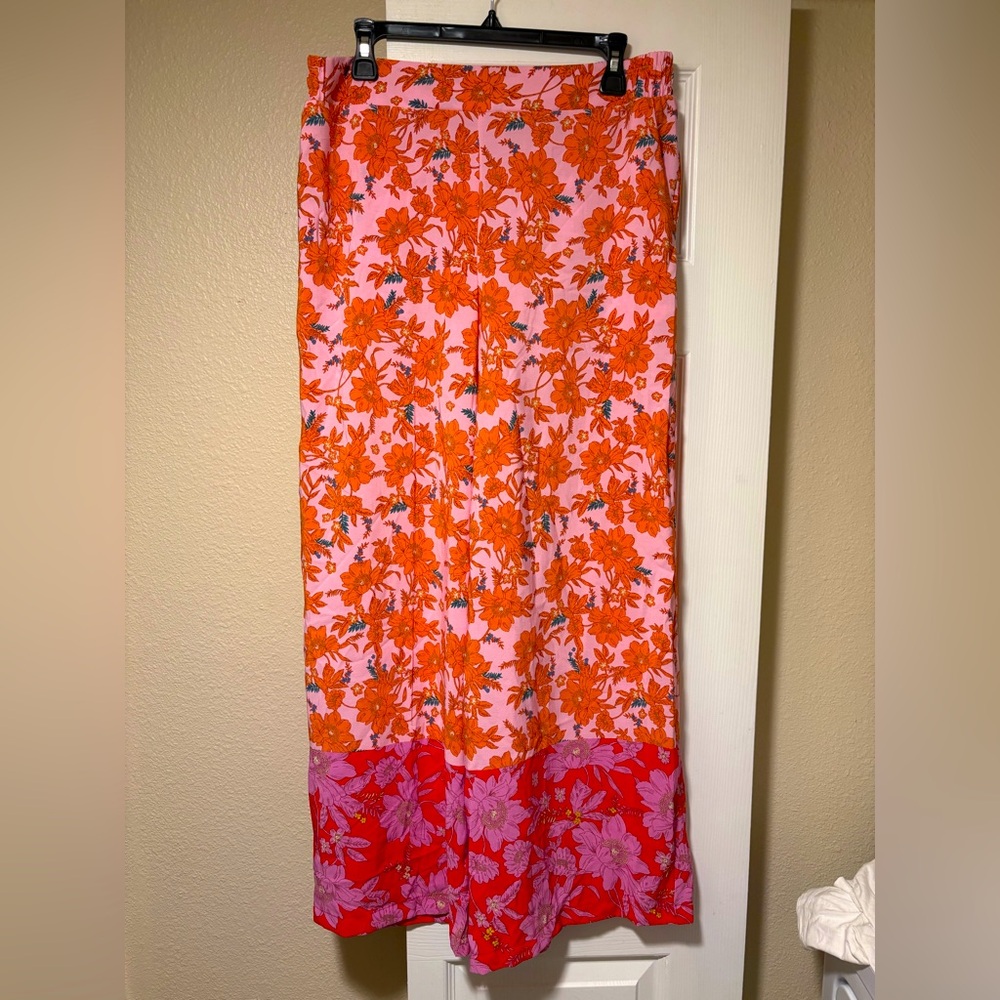 Jessica Simpson flowy floral wide leg pants